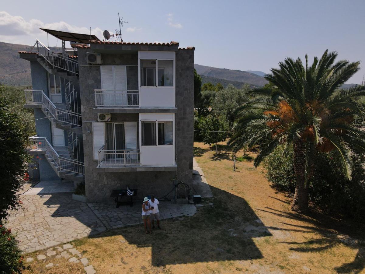 Prínos Pension Lakis מראה חיצוני תמונה