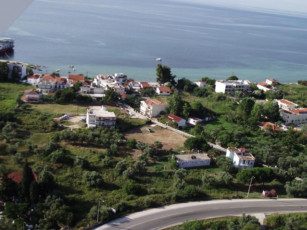 Prínos Pension Lakis מראה חיצוני תמונה