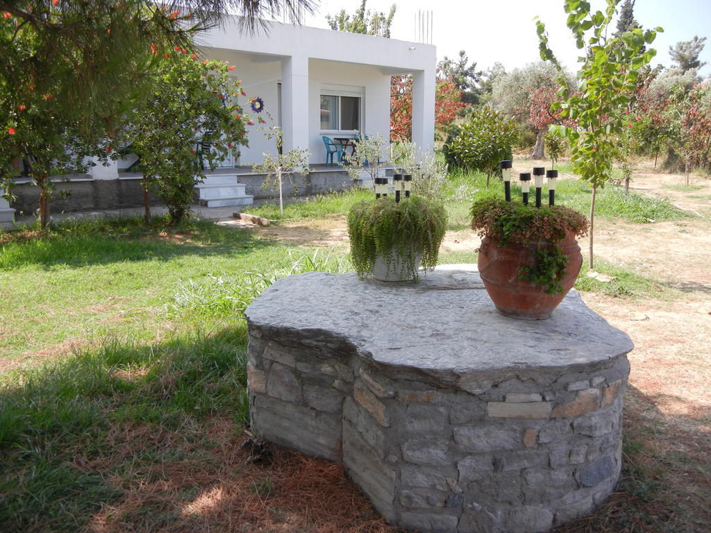 Prínos Pension Lakis מראה חיצוני תמונה